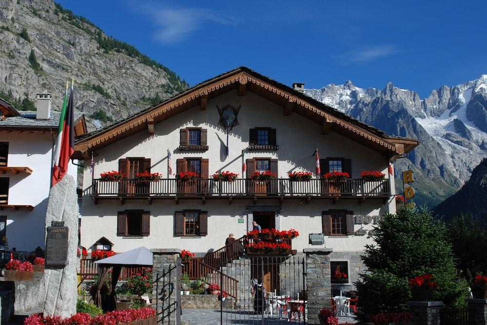 Hotel Des Glaciers Courmayeur Exterior photo