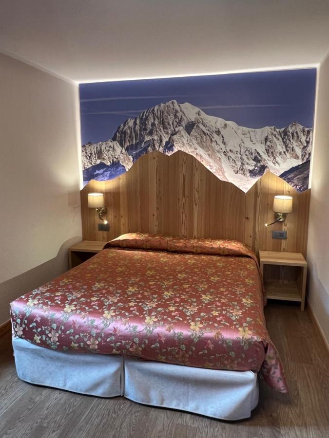 Hotel Des Glaciers Courmayeur Exterior photo